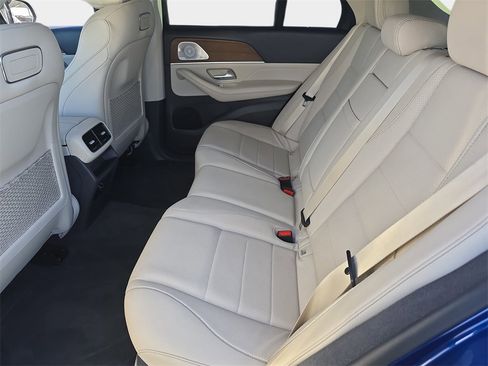 Used 2020 Mercedes-Benz GLE 350 4MATIC image 17