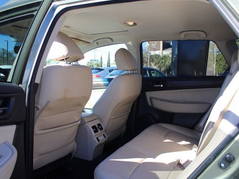 Used 2018 Subaru Outback 2.5i Limited image 32