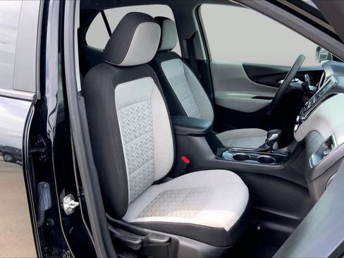 Used 2024 Chevrolet Equinox LS w/ LS Convenience Package FWD image 17