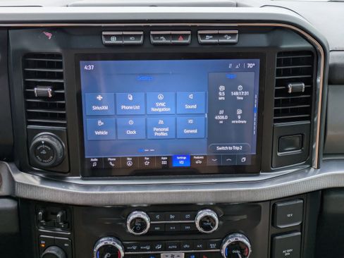 Used 2024 Ford F350 Platinum w/ FX4 Off-Road Package image 17