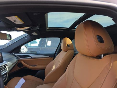 Used 2025 BMW X4 xDrive30i image 8