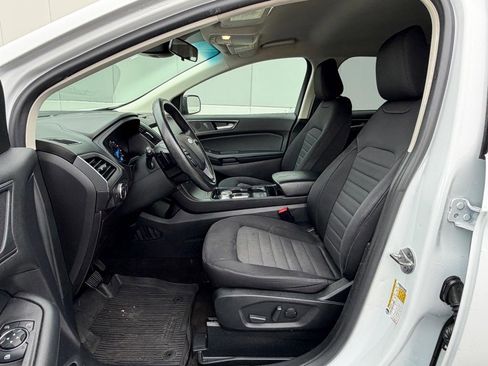 Used 2020 Ford Edge SE image 20