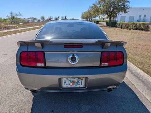 Used 2009 Ford Mustang GT image 7