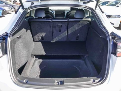 Used 2025 Tesla Model Y Long Range image 27