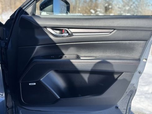 Used 2025 MAZDA CX-5 Carbon Edition image 16