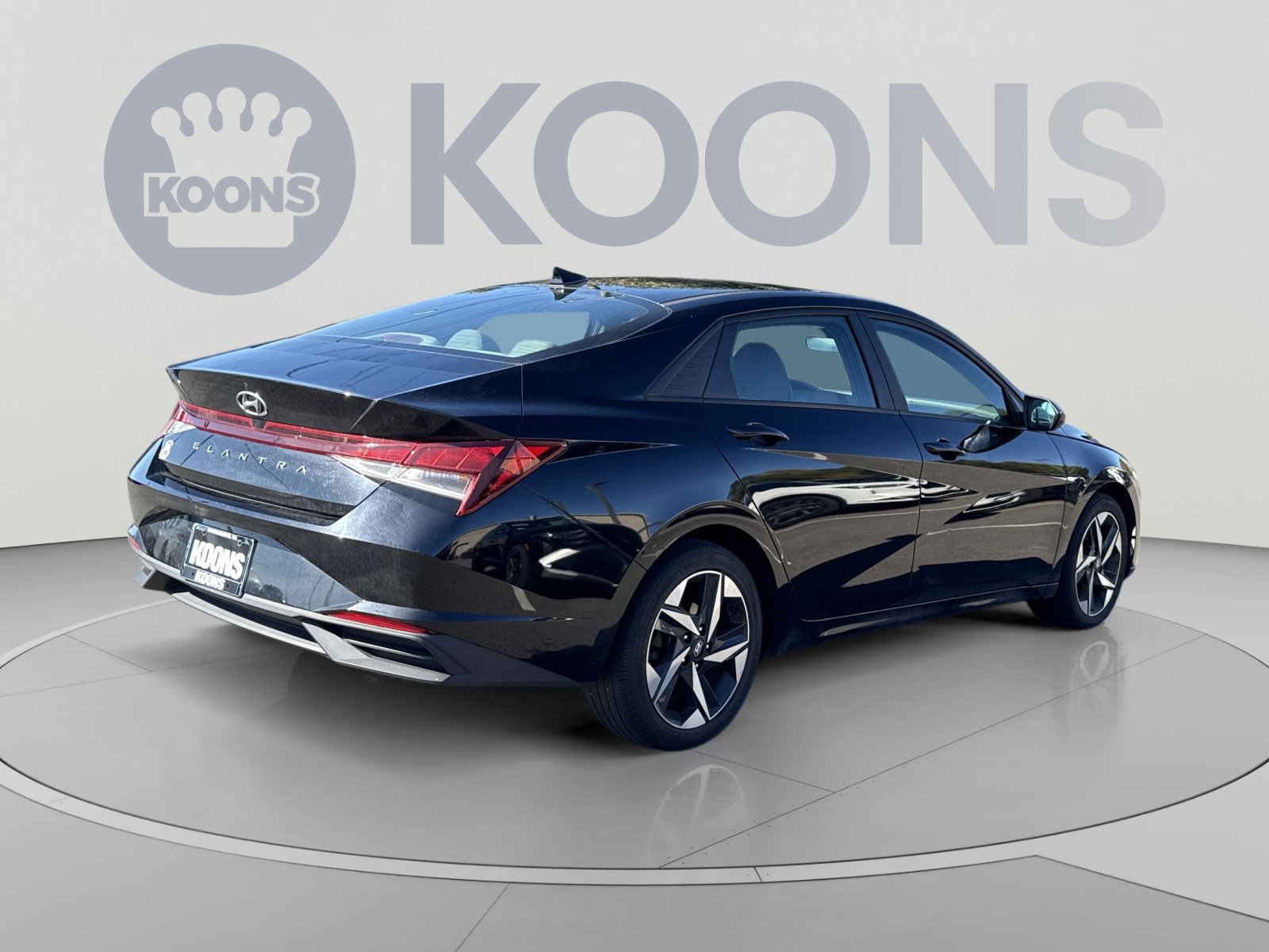 Certified 2023 Hyundai Elantra SEL w/ Convenience Package FWD image 7