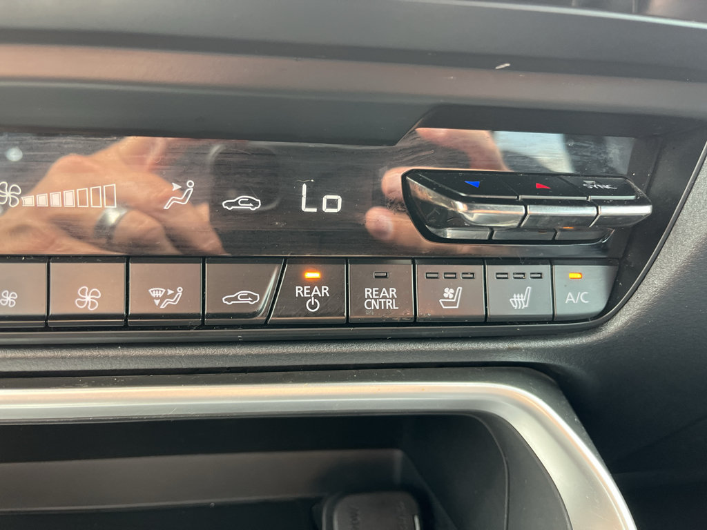 Used 2024 MAZDA CX-90 Plug-In Hybrid w/ Premium Plus AWD/4WD image 25