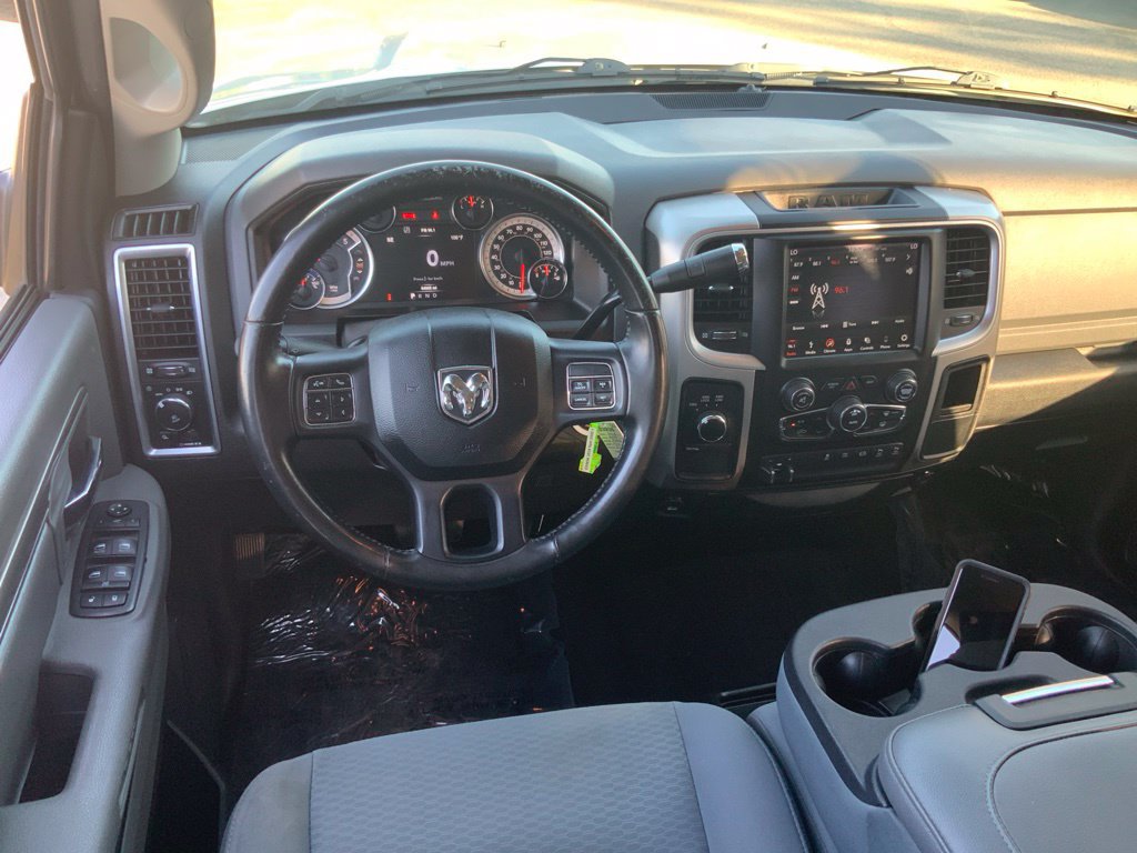 Used 2018 RAM 2500 SLT w/ Luxury Group AWD/4WD image 22