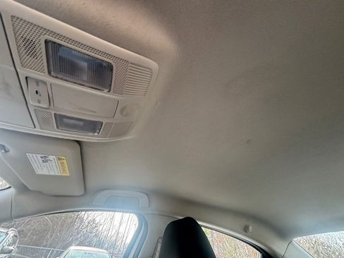 Used 2017 Toyota Yaris iA image 24