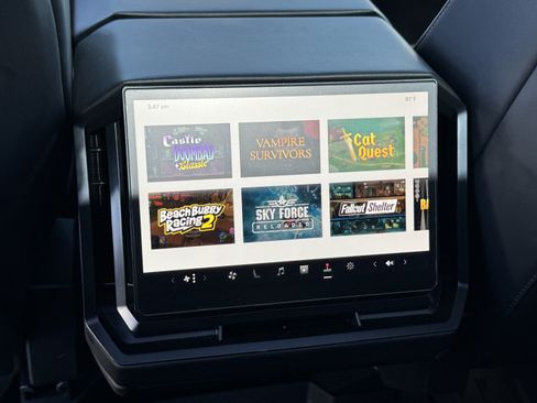 Used 2024 Tesla Cybertruck Cyberbeast AWD/4WD image 34