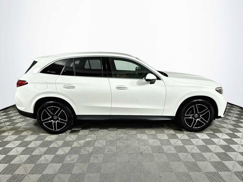 Used 2025 Mercedes-Benz GLC 300 image 8