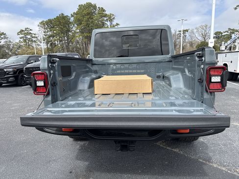 New 2026 Jeep Gladiator Mojave image 32