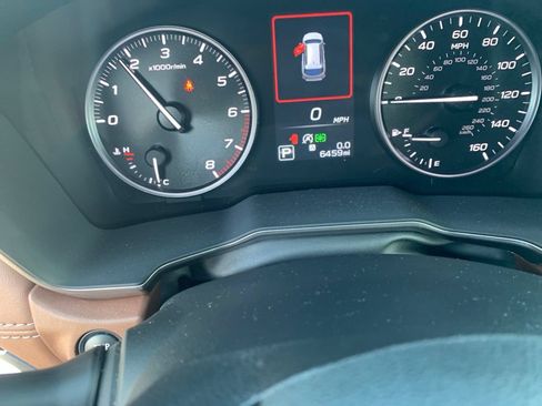 Used 2025 Subaru Outback Touring w/ Popular Package #2 AWD/4WD image 4