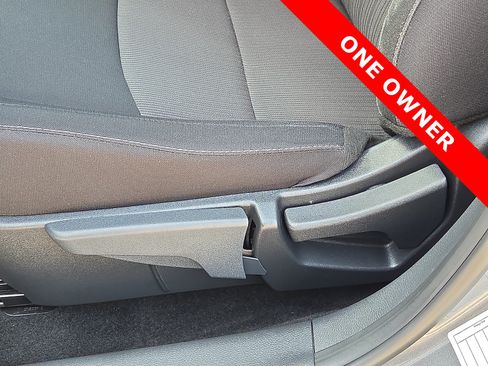 Used 2025 Nissan Sentra SV FWD image 14