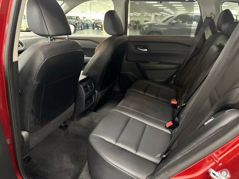 Used 2023 Nissan Rogue SV w/ SV Premium B Package AWD/4WD image 18
