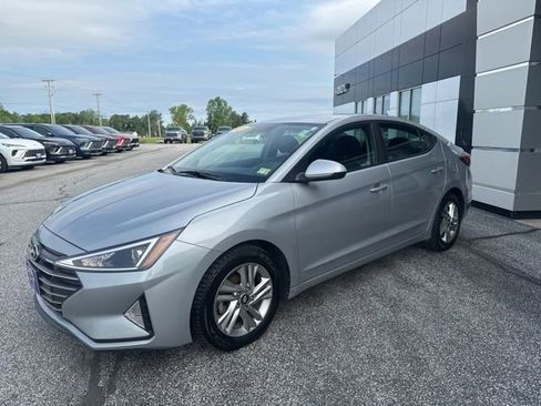 Used 2020 Hyundai Elantra SEL w/ Cargo Package (C1) FWD image 3