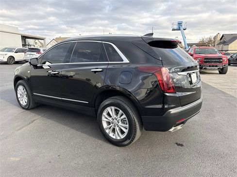 Used 2021 Cadillac XT5 Luxury image 2