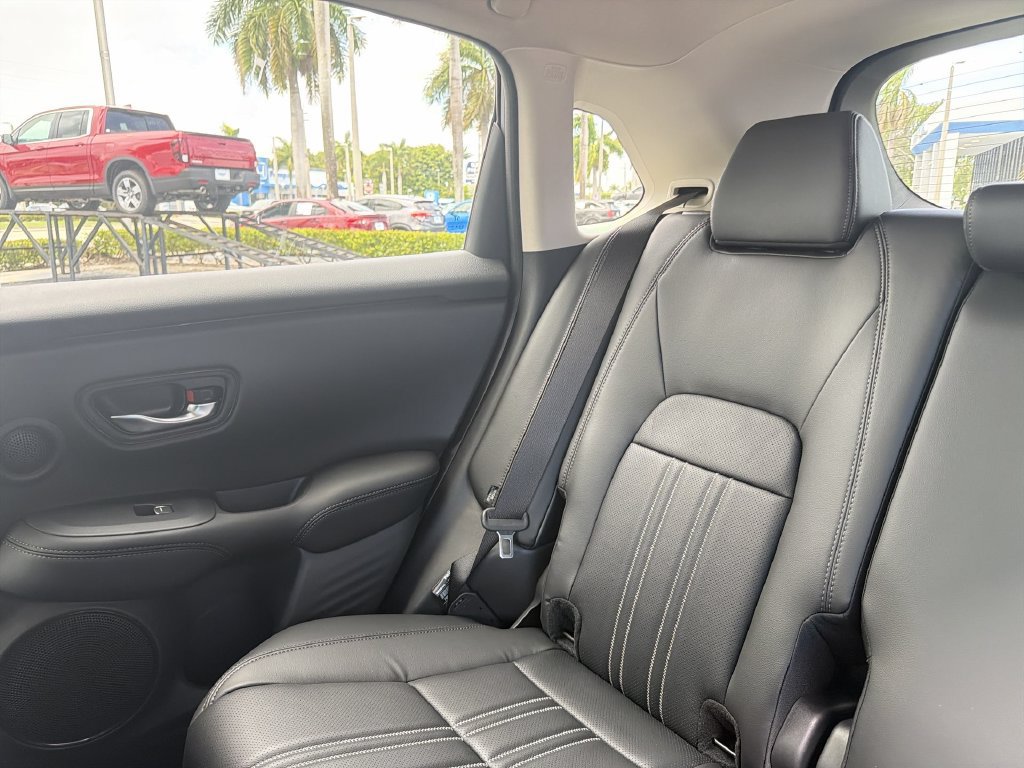 New 2027 Honda HR-V EX-L image 13