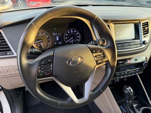 Used 2018 Hyundai Tucson Value w/ Cargo Package image 42
