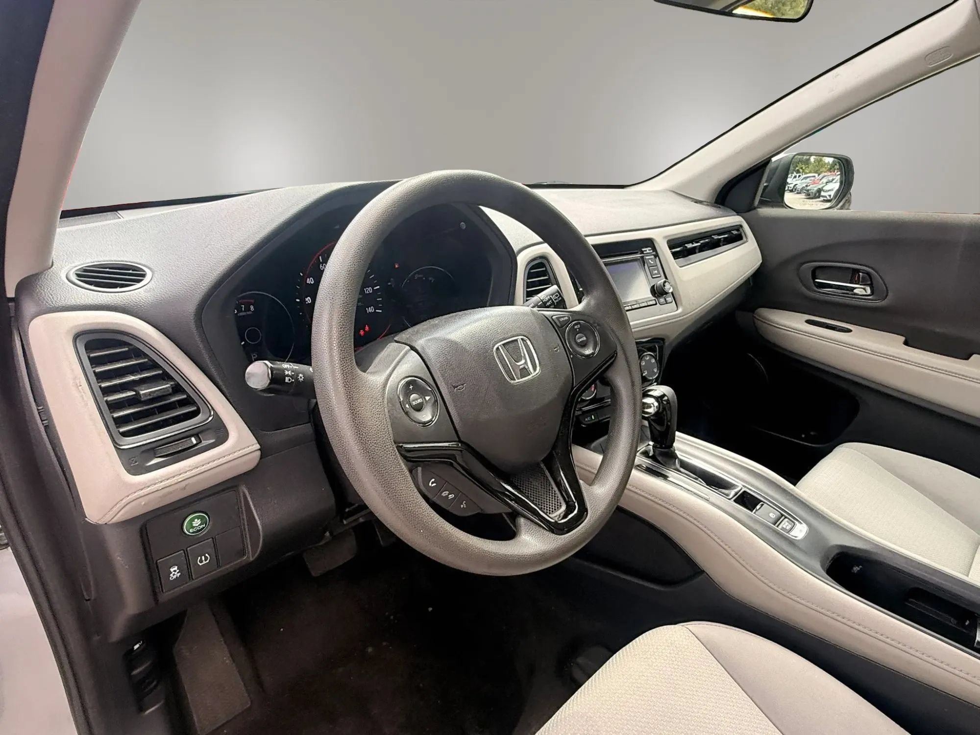 Used 2019 Honda HR-V LX image 11