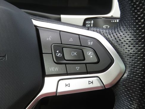 Used 2022 Volkswagen Atlas SEL Premium AWD/4WD image 25