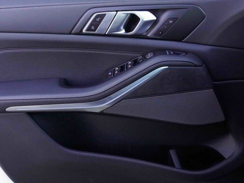 Certified 2025 BMW X5 sDrive40i w/ Premium Package image 30