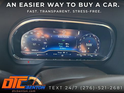 Used 2023 Chevrolet Suburban Z71 w/ Luxury Package AWD/4WD image 21