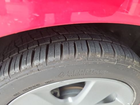 Used 2015 Toyota Prius Persona Series FWD image 16
