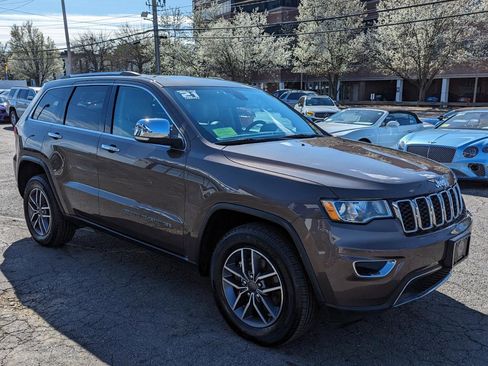 Used 2021 Jeep Grand Cherokee Limited AWD/4WD image 5