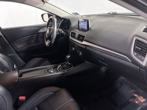 Used 2018 MAZDA MAZDA3 Touring image 30