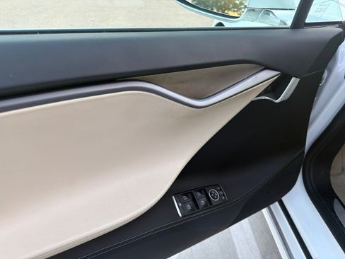 Used 2018 Tesla Model S 100D AWD/4WD image 14