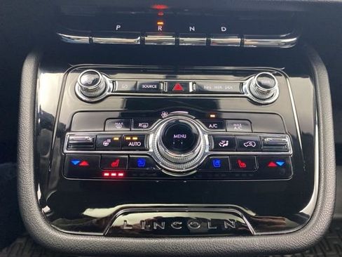 Used 2022 Lincoln Corsair Reserve w/ Equipment Group 201A image 43