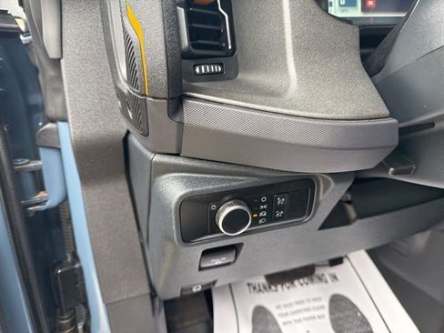 Used 2024 Ford Bronco Badlands image 15