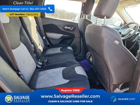 Used 2014 Jeep Cherokee Latitude image 15