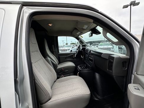 New 2026 GMC Savana 2500 Extended w/ Driver Convenience Package RWD image 11