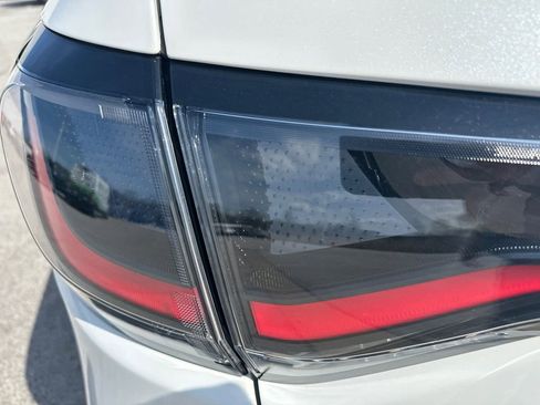 Used 2024 Honda HR-V LX image 37