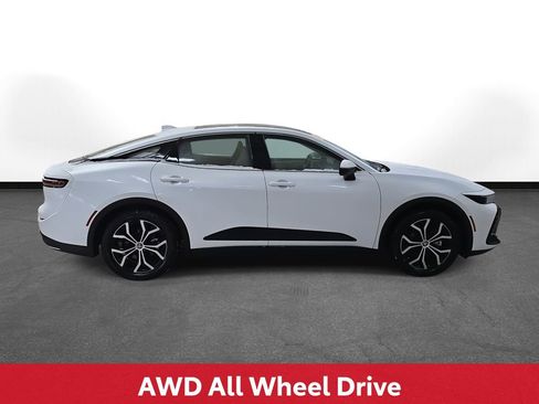 Certified 2025 Toyota Crown Limited image 5