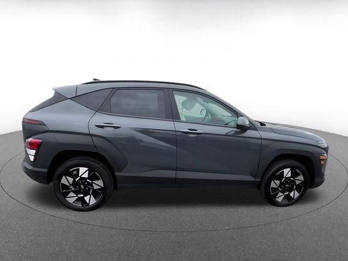 Used 2025 Hyundai Kona SEL image 16