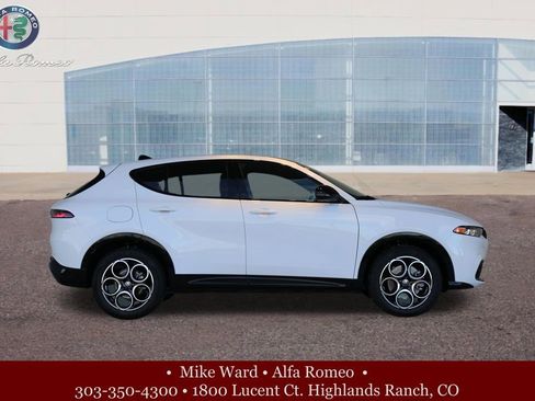 New 2025 Alfa Romeo Tonale w/ Premium Package image 7