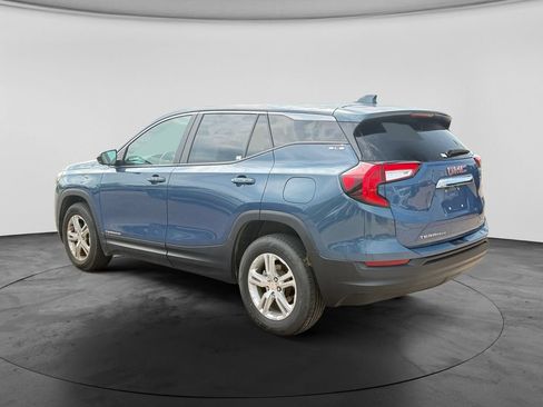 Used 2024 GMC Terrain SLE AWD/4WD image 7