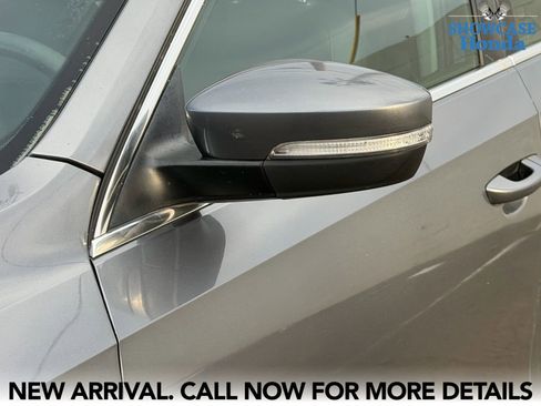 Used 2014 Volkswagen Passat 1.8T SE image 10