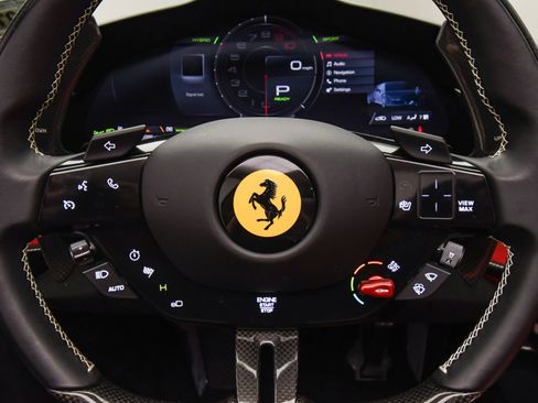 Used 2022 Ferrari SF90 Spider image 40