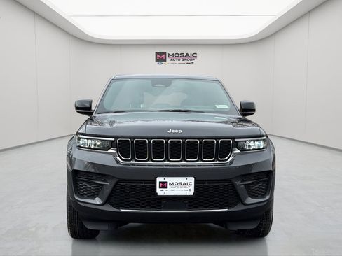 New 2026 Jeep Grand Cherokee Laredo AWD/4WD image 2