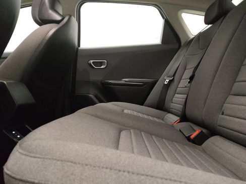 Used 2025 Kia K4 EX FWD image 18