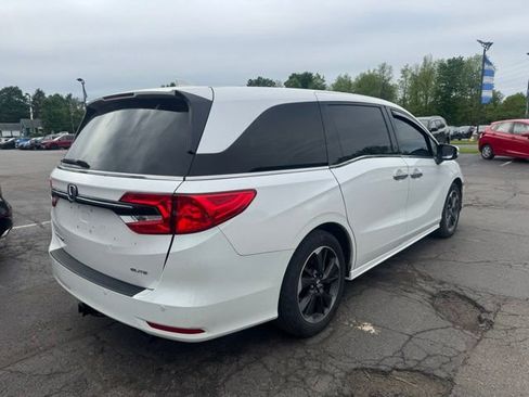 Used 2024 Honda Odyssey Elite image 2