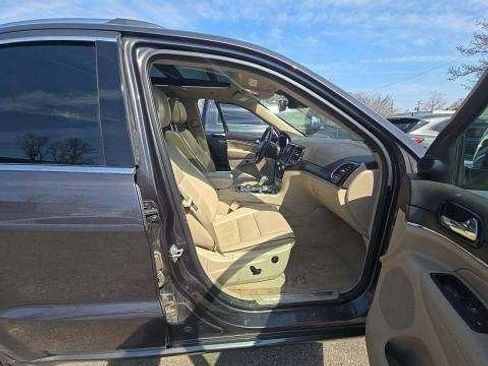 Used 2020 Jeep Grand Cherokee Overland image 6