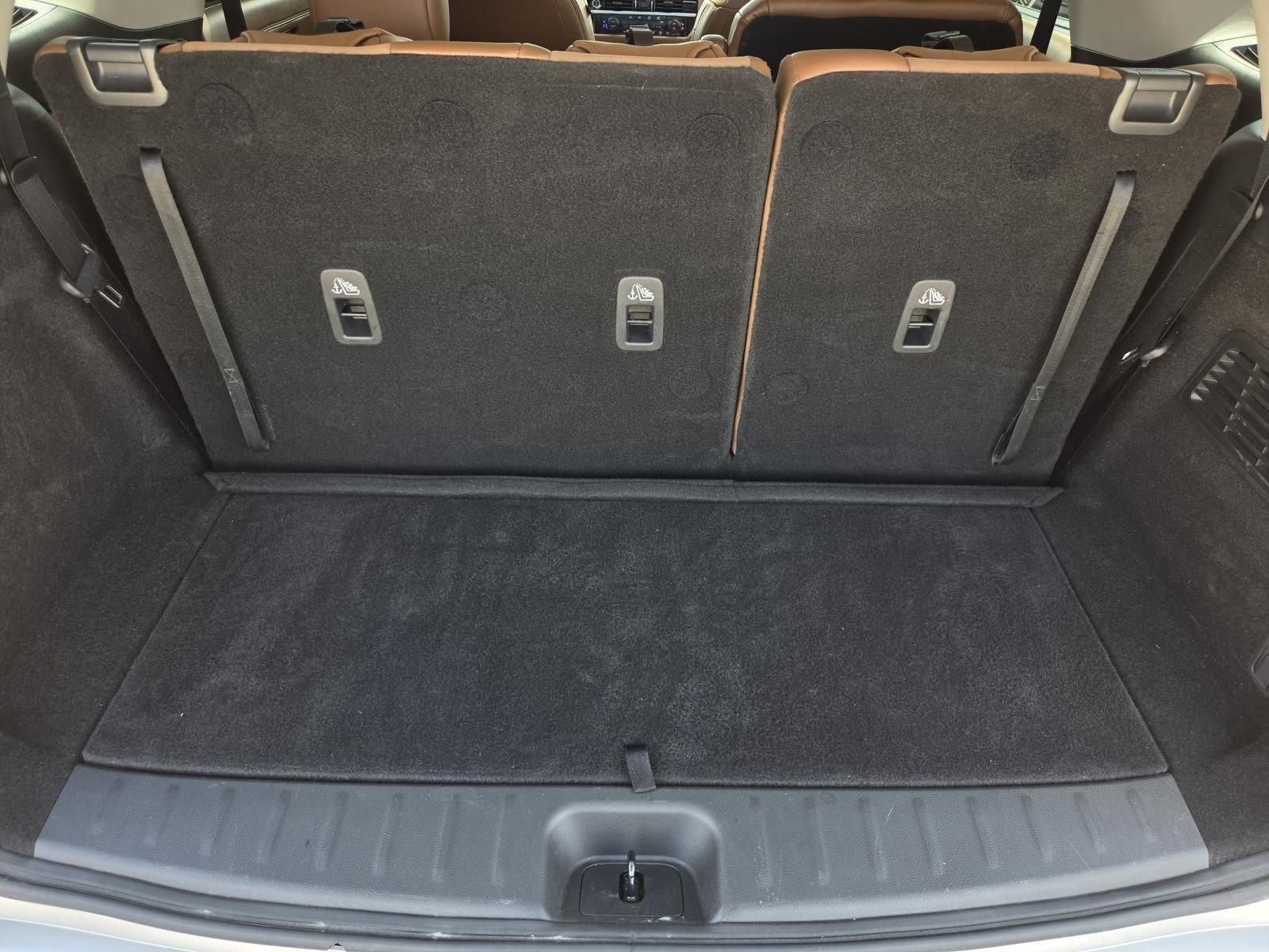 Used 2024 Nissan Pathfinder Platinum FWD image 15