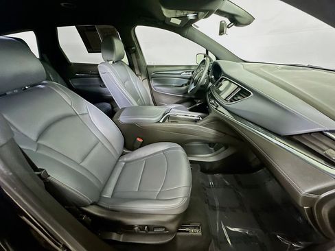 Used 2024 Buick Enclave Essence w/ Technology Package image 12