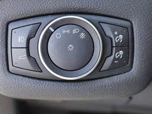 Used 2017 Ford Escape SE w/ Equipment Group 201A AWD/4WD image 13