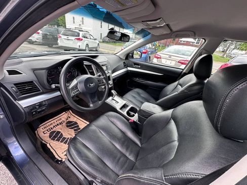 Used 2013 Subaru Outback 2.5i AWD/4WD image 9